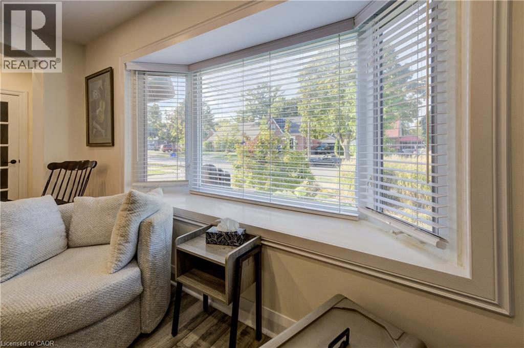 129 Talbot Street, Kitchener, Ontario  N2M 2B2 - Photo 17 - 40784932