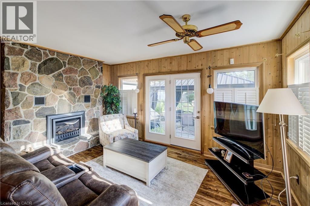 129 Talbot Street, Kitchener, Ontario  N2M 2B2 - Photo 23 - 40784932