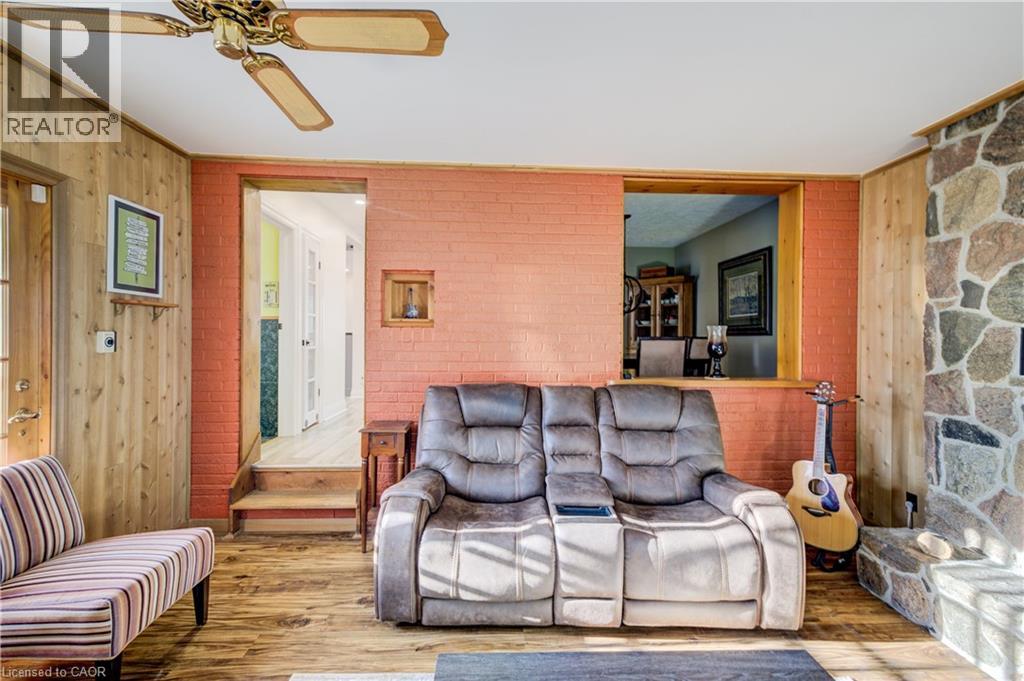 129 Talbot Street, Kitchener, Ontario  N2M 2B2 - Photo 24 - 40784932