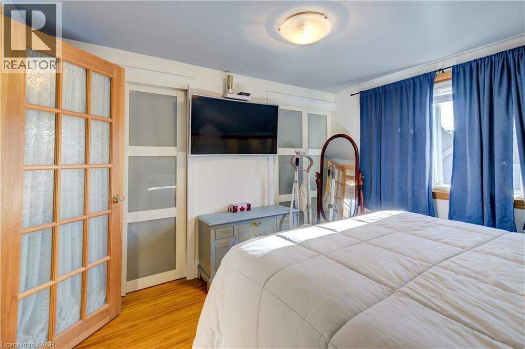 129 Talbot Street, Kitchener, Ontario  N2M 2B2 - Photo 28 - 40784932