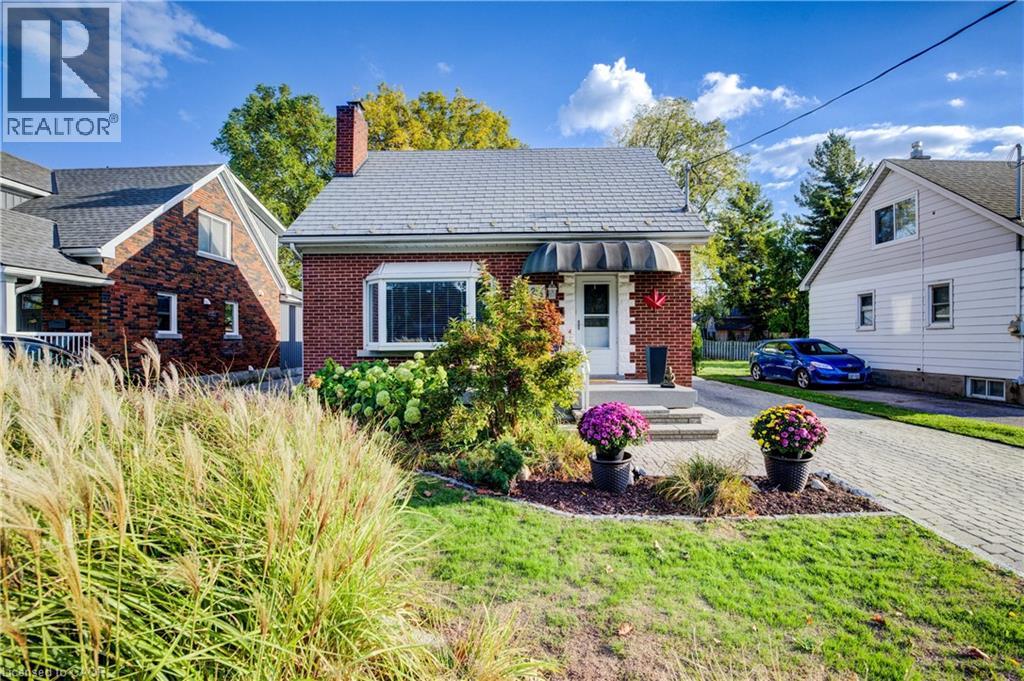 129 Talbot Street, Kitchener, Ontario  N2M 2B2 - Photo 3 - 40784932