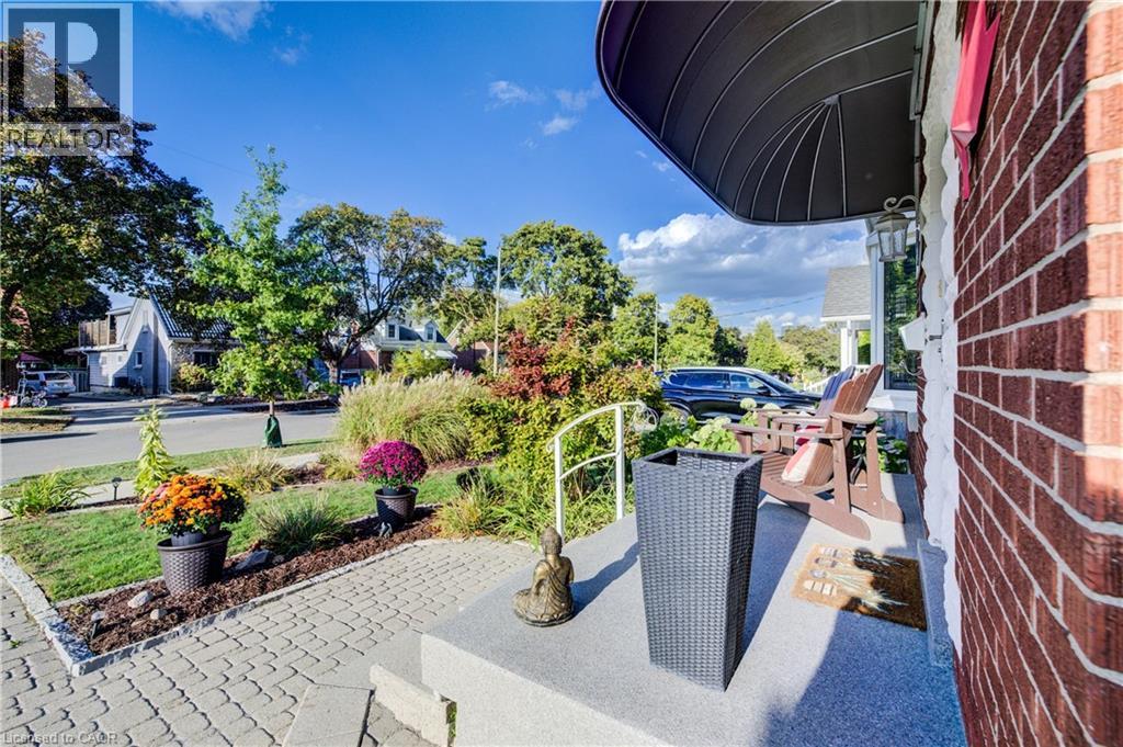 129 Talbot Street, Kitchener, Ontario  N2M 2B2 - Photo 5 - 40784932