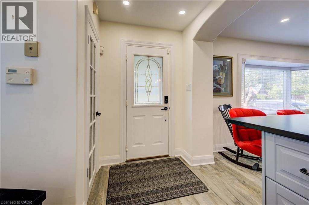 129 Talbot Street, Kitchener, Ontario  N2M 2B2 - Photo 6 - 40784932