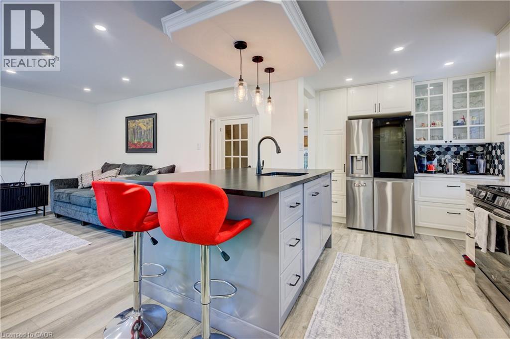 129 Talbot Street, Kitchener, Ontario  N2M 2B2 - Photo 7 - 40784932