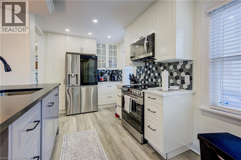 129 Talbot Street, Kitchener, Ontario  N2M 2B2 - Photo 8 - 40784932