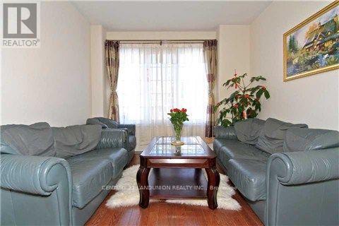 81 Serano Crescent, Richmond Hill, Ontario  L4E 0R7 - Photo 16 - N12500222