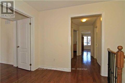 81 Serano Crescent, Richmond Hill, Ontario  L4E 0R7 - Photo 18 - N12500222