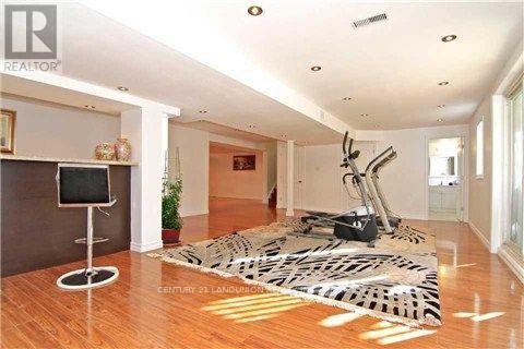 81 Serano Crescent, Richmond Hill, Ontario  L4E 0R7 - Photo 20 - N12500222