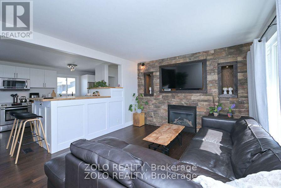 5653 Highway 12 Highway, Ramara (Atherley), Ontario  L3V 6H7 - Photo 14 - S12500212