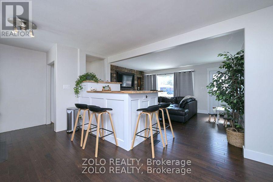 5653 Highway 12 Highway, Ramara (Atherley), Ontario  L3V 6H7 - Photo 8 - S12500212