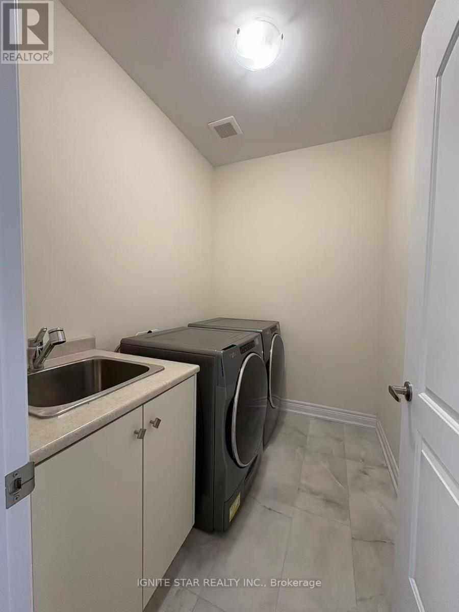 1264 Queens Plate Road, Oakville, Ontario  L6M 5M2 - Photo 10 - W12500216