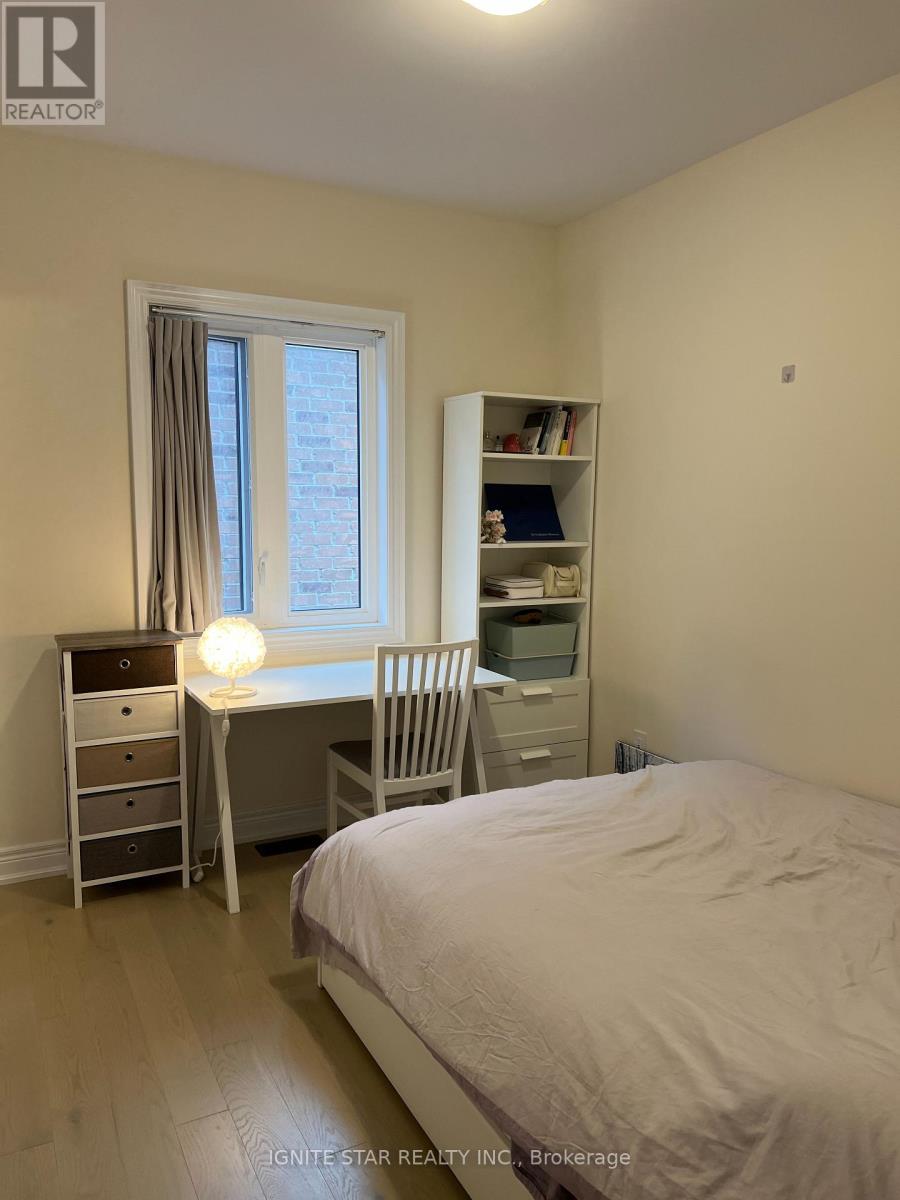 1264 Queens Plate Road, Oakville, Ontario  L6M 5M2 - Photo 9 - W12500216