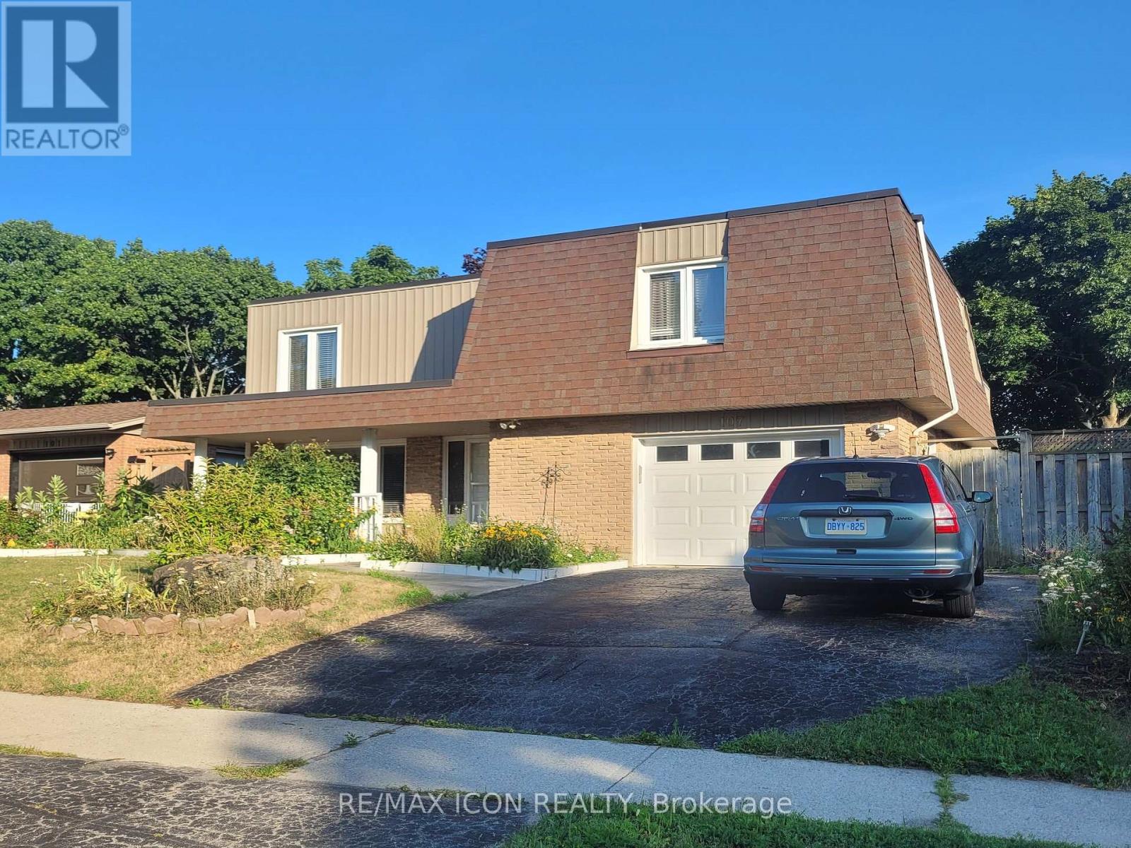 107 ROSENEATH CRESCENT, Kitchener, Ontario