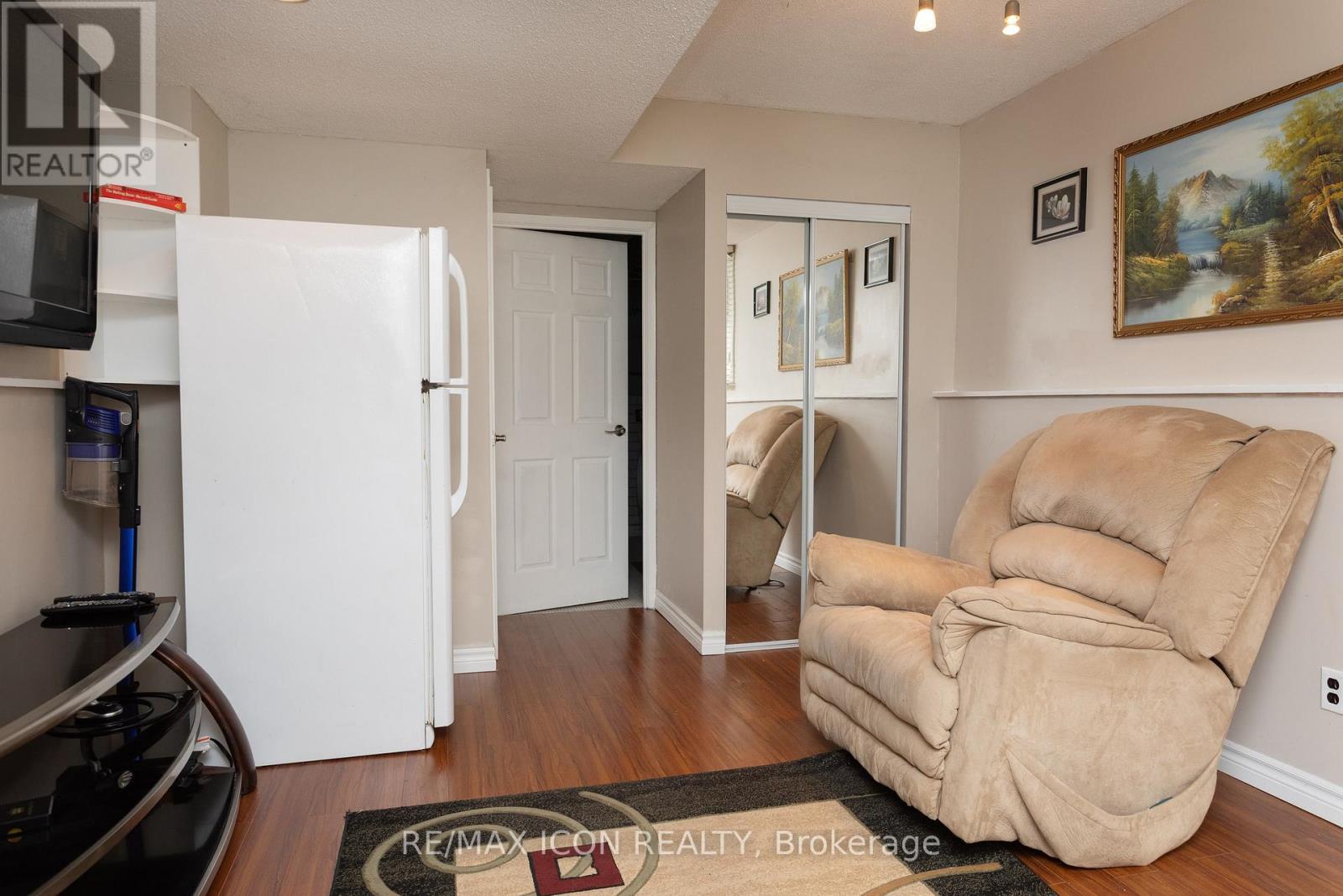 107 Roseneath Crescent, Kitchener, Ontario  N2E 1V8 - Photo 22 - X12500220