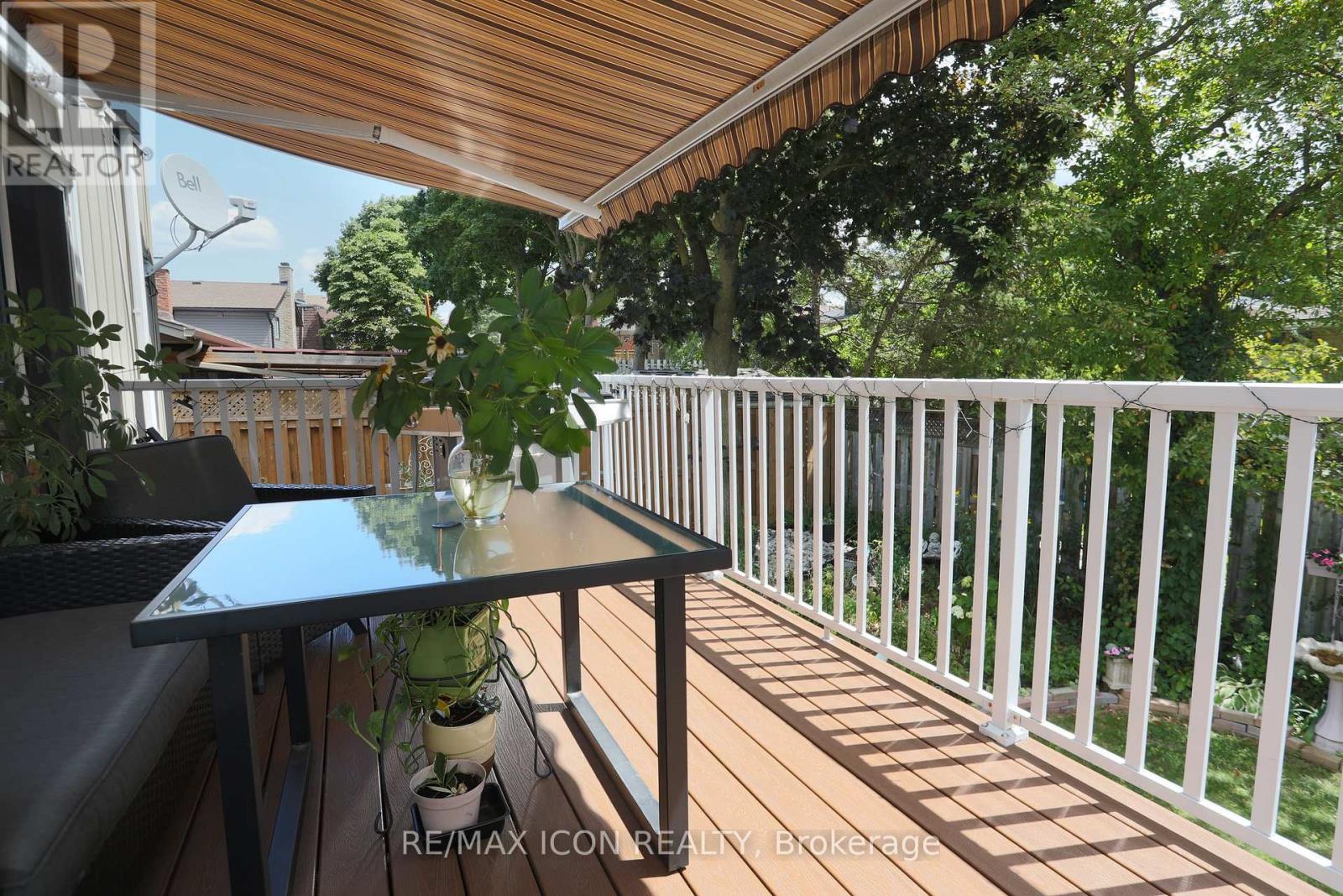 107 Roseneath Crescent, Kitchener, Ontario  N2E 1V8 - Photo 3 - X12500220