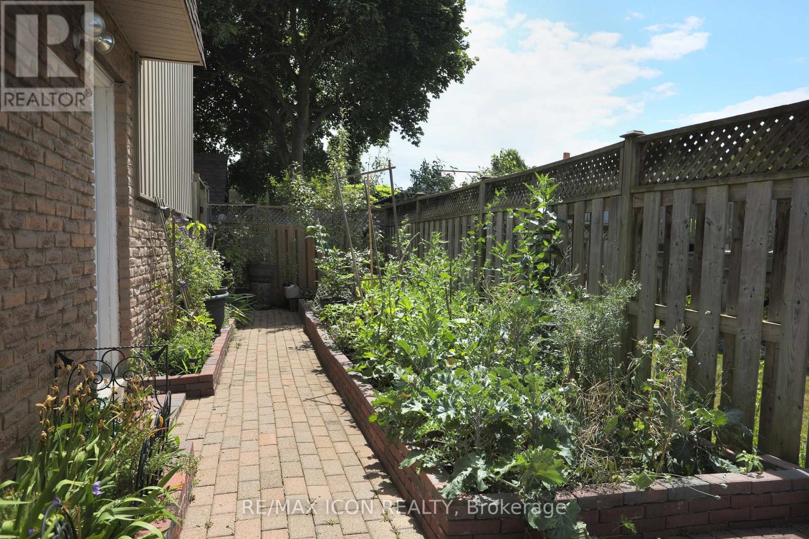 107 Roseneath Crescent, Kitchener, Ontario  N2E 1V8 - Photo 31 - X12500220