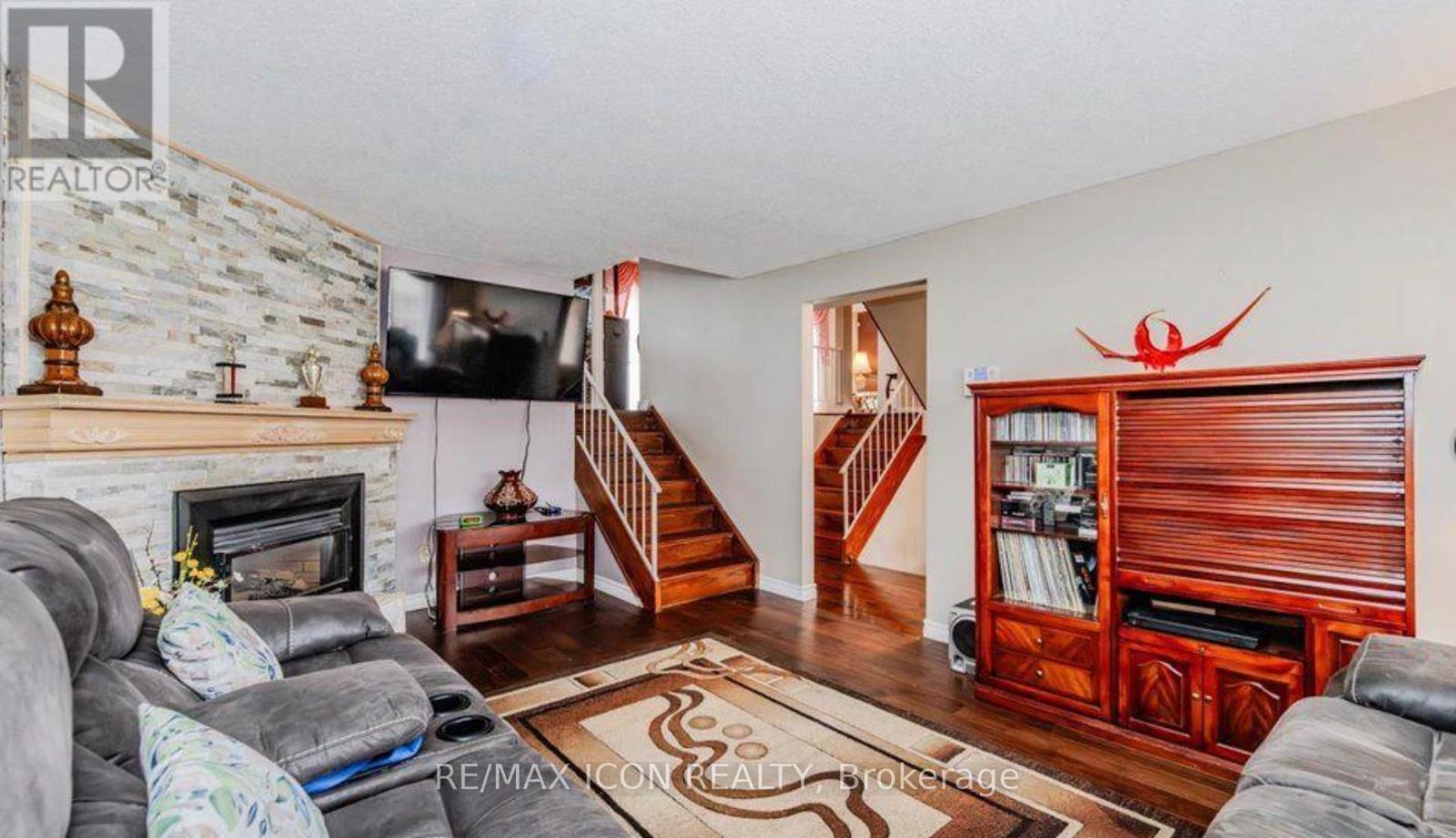 107 Roseneath Crescent, Kitchener, Ontario  N2E 1V8 - Photo 5 - X12500220