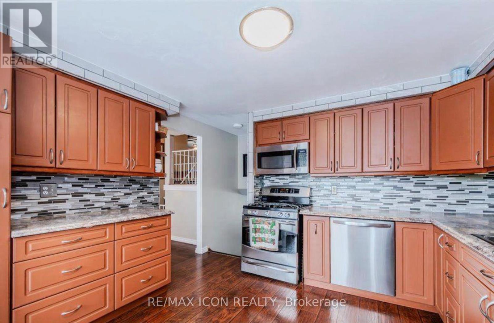 107 Roseneath Crescent, Kitchener, Ontario  N2E 1V8 - Photo 6 - X12500220