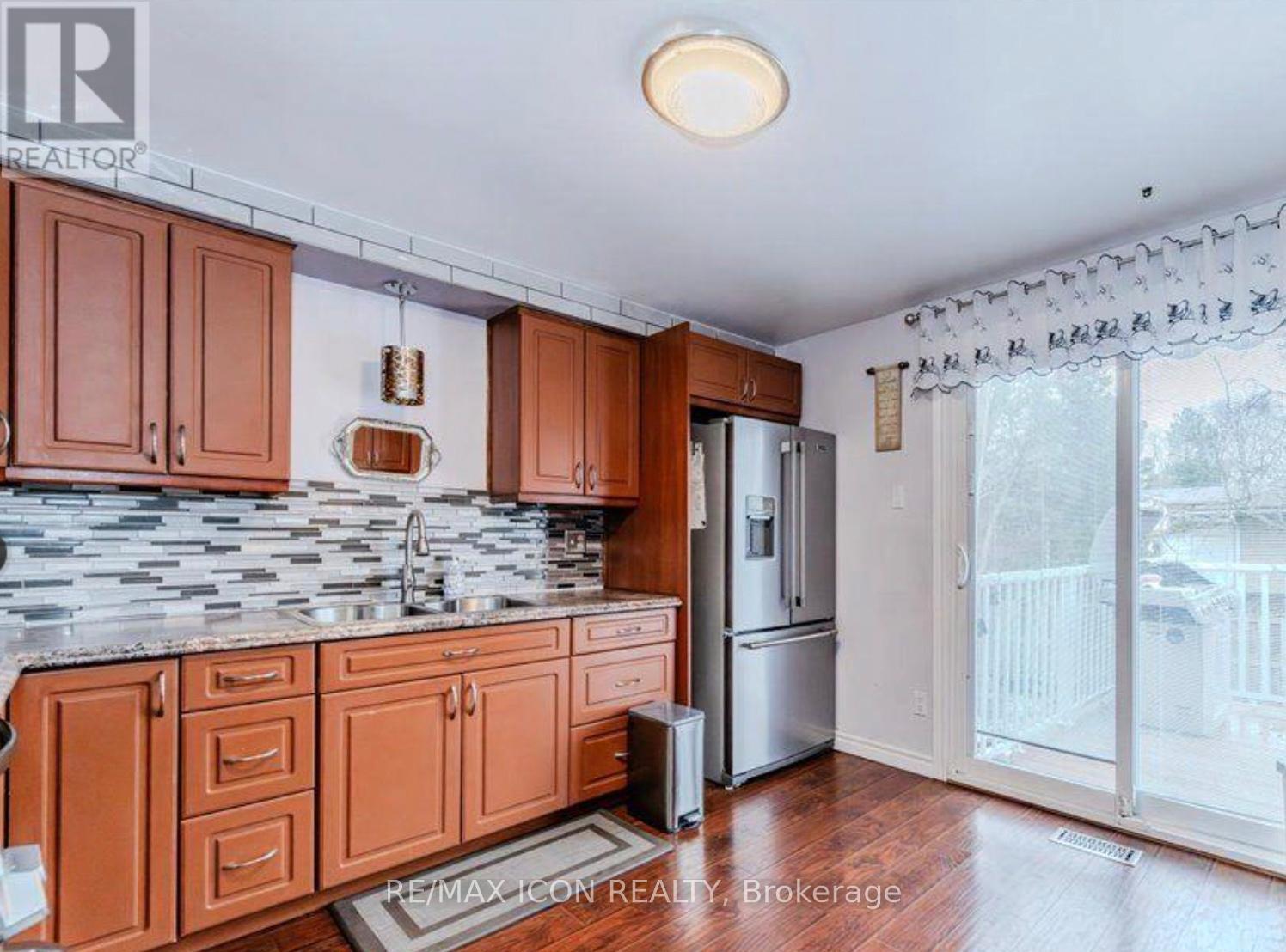 107 Roseneath Crescent, Kitchener, Ontario  N2E 1V8 - Photo 7 - X12500220