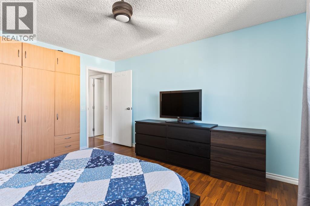 7 Erin Park Bay Se, Calgary, Alberta  T2A 2V4 - Photo 12 - A2267050