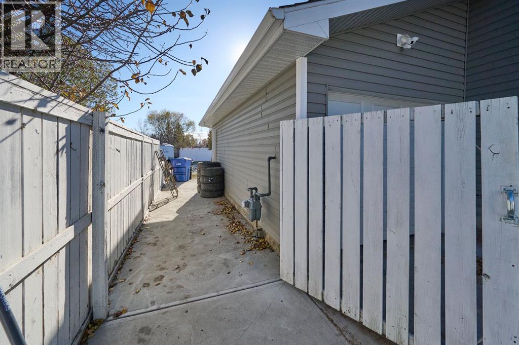 1184 Milt Ford Lane, Carstairs, Alberta  T0M 0N0 - Photo 39 - A2267766