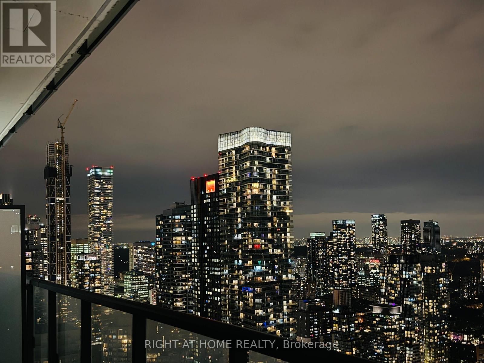 4506 - 832 Bay Street, Toronto, Ontario  M5S 1Z6 - Photo 22 - C12500248