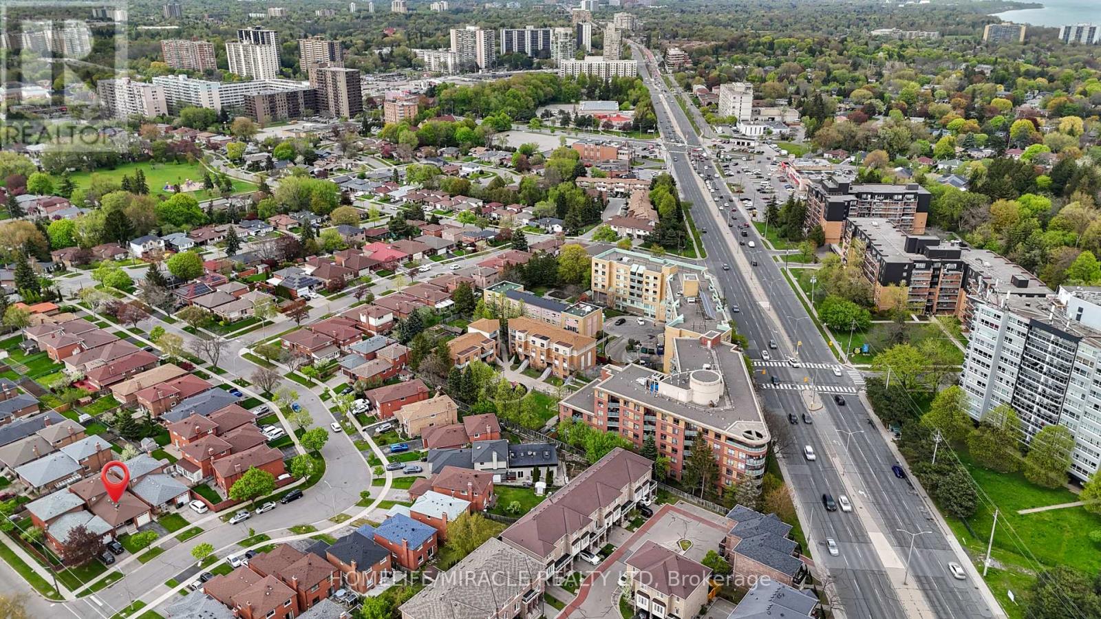 4 Greendowns Drive, Toronto, Ontario  M1M 2G7 - Photo 3 - E12500236