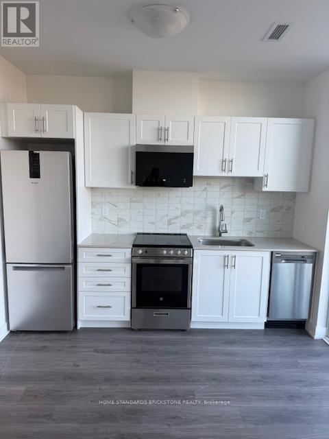 B302-715 Davis Drive, Newmarket, Ontario  L3Y 0J2 - Photo 3 - N12500230