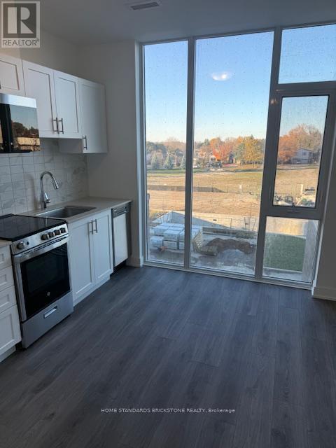 B302-715 Davis Drive, Newmarket, Ontario  L3Y 0J2 - Photo 4 - N12500230