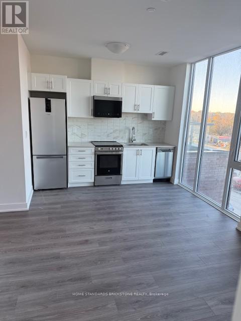 B302-715 Davis Drive, Newmarket, Ontario  L3Y 0J2 - Photo 2 - N12500230