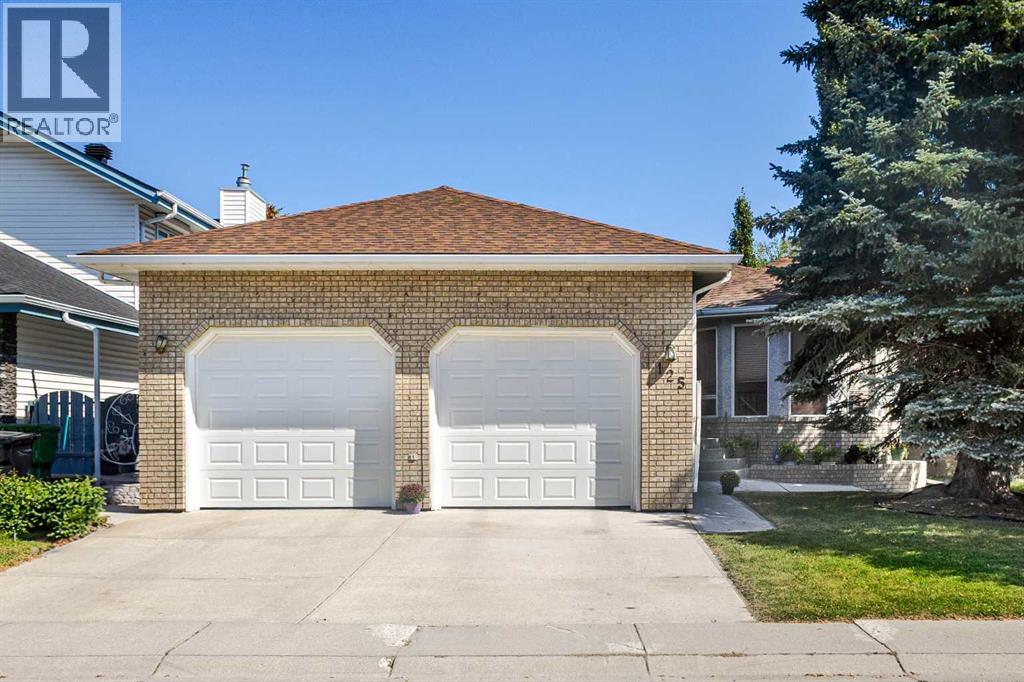 125 Edgebrook Road Nw, Calgary, Alberta  T3A 4N3 - Photo 2 - A2252983