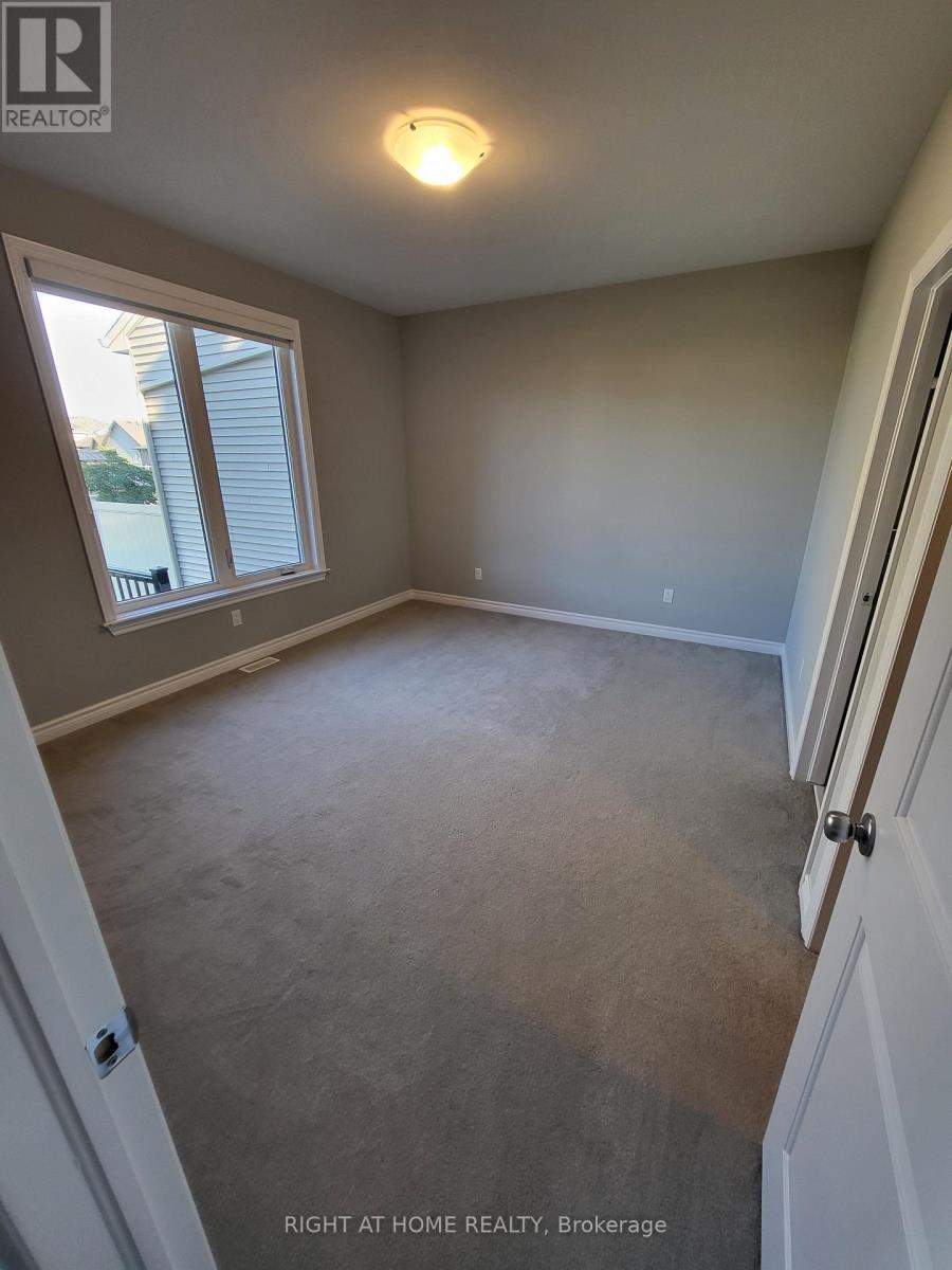 182 Boxcar Crescent, Russell, Ontario  K4R 0C4 - Photo 3 - X12500250