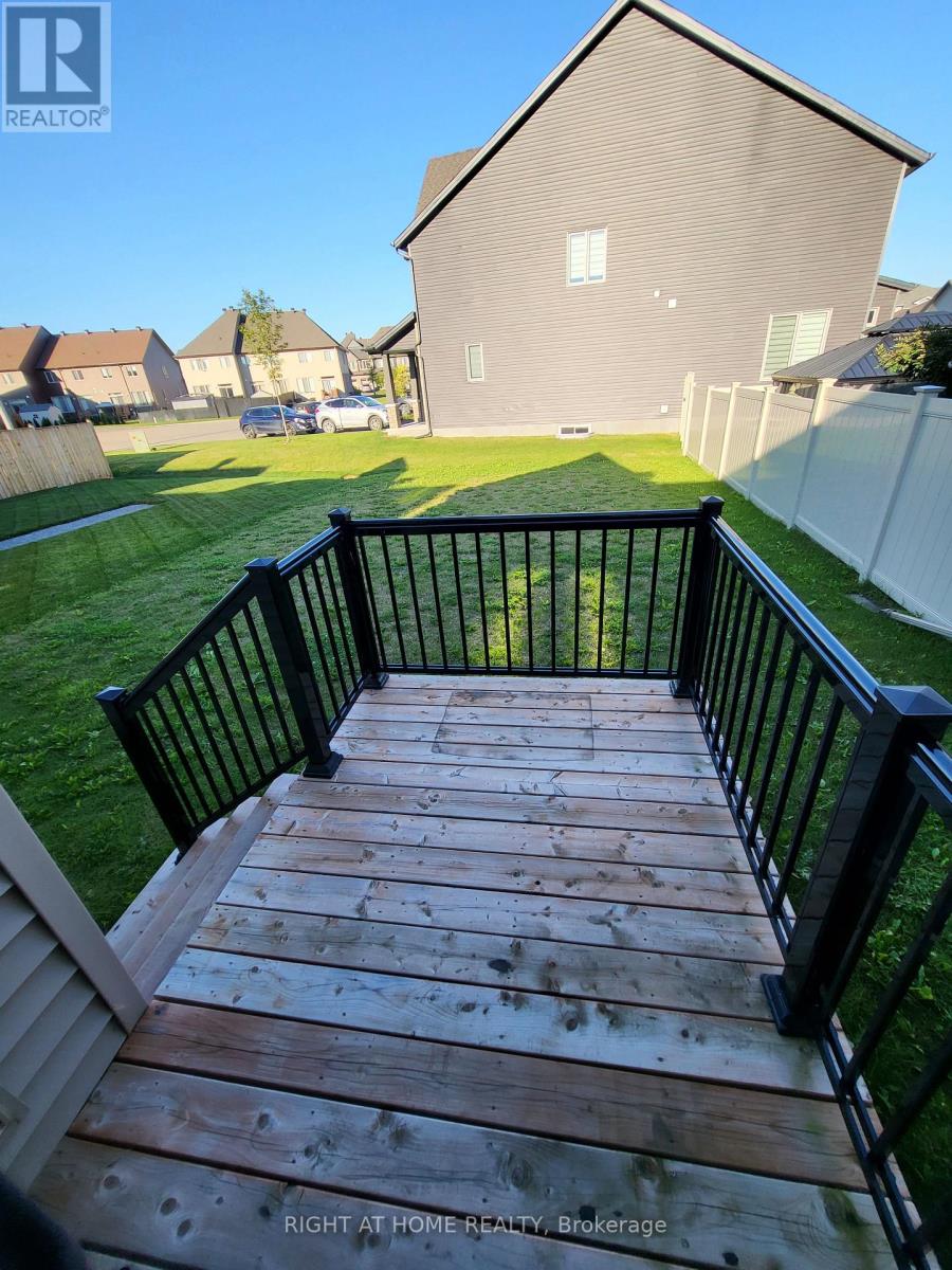 182 Boxcar Crescent, Russell, Ontario  K4R 0C4 - Photo 9 - X12500250