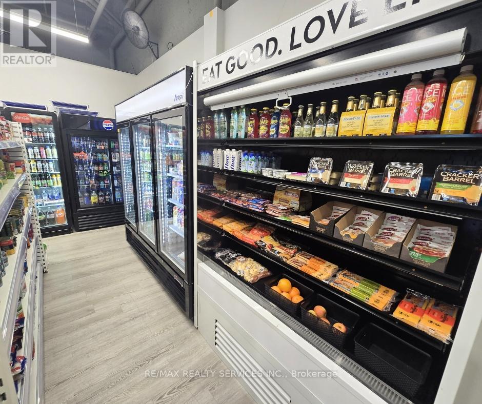 1490 Bathurst Street, Toronto, Ontario  M5P 3G9 - Photo 6 - C12500254