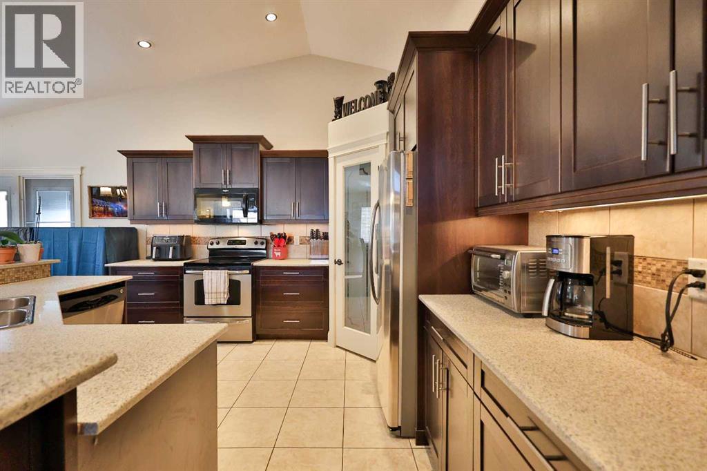 232 Sixmile Common S, Lethbridge, Alberta  T1K 5S7 - Photo 13 - A2267048