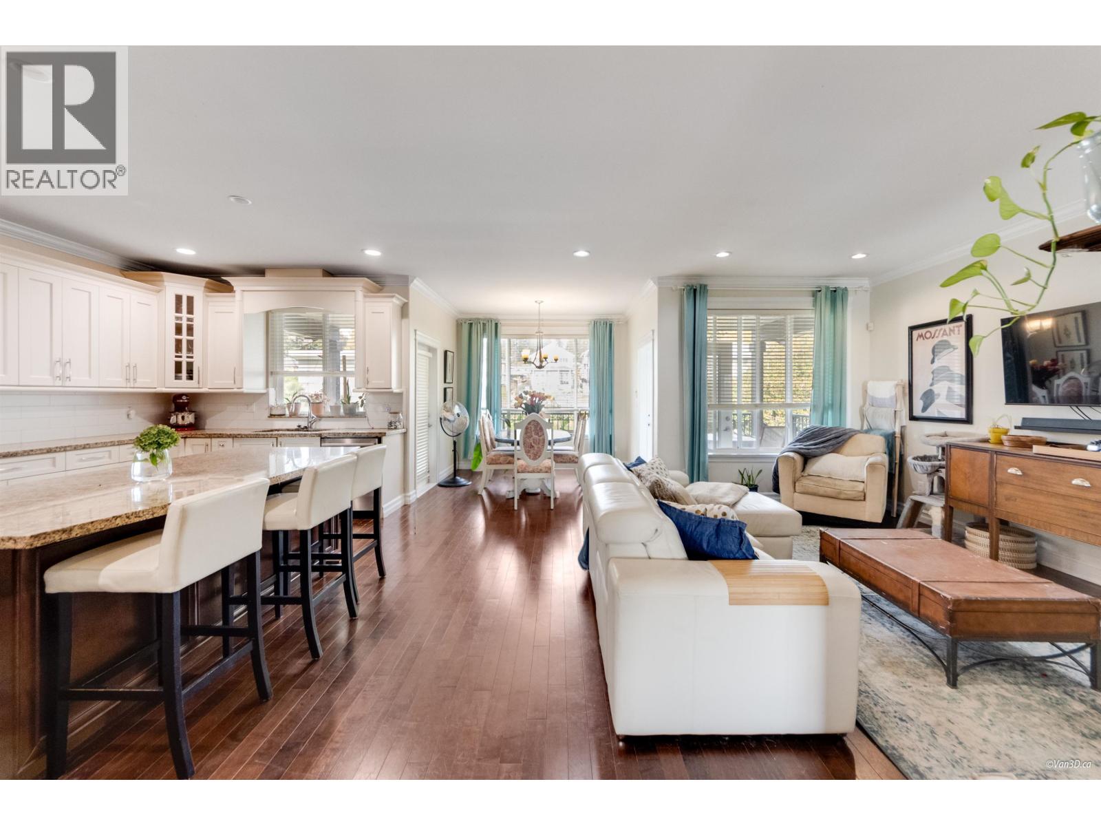 729 Delestre Avenue, Coquitlam, British Columbia  V3K 2G2 - Photo 8 - R3056099