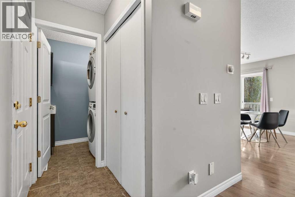 162 Mt Apex Crescent Se, Calgary, Alberta  T2Z 3C1 - Photo 16 - A2260711