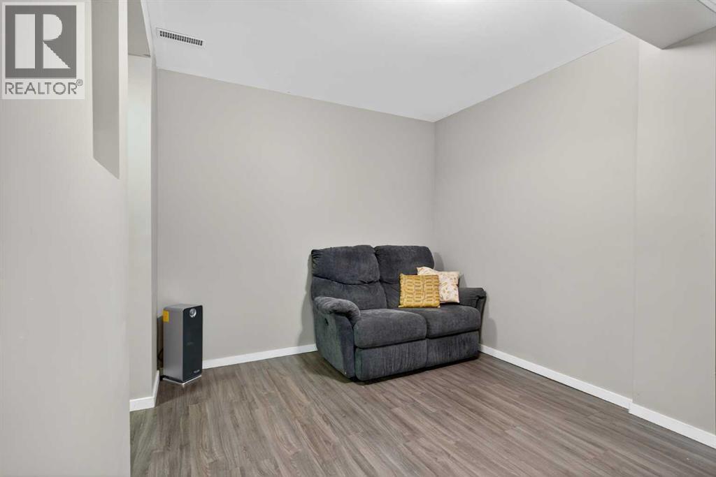 162 Mt Apex Crescent Se, Calgary, Alberta  T2Z 3C1 - Photo 37 - A2260711