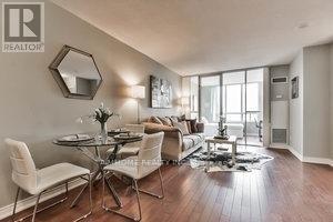 607 - 260 DORIS AVENUE, Toronto, Ontario