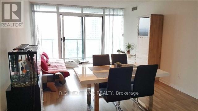 2105 - 5500 Yonge Street, Toronto, Ontario  M2N 7L1 - Photo 4 - C12500280