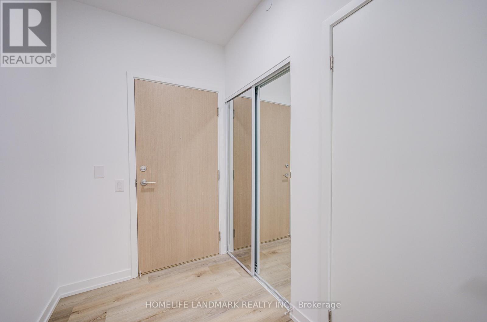 1208 - 395 Square One Drive, Mississauga, Ontario  L5B 0P6 - Photo 17 - W12498252