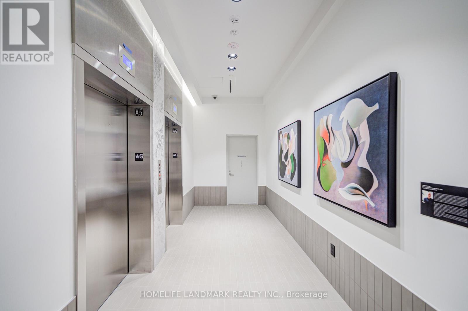 1208 - 395 Square One Drive, Mississauga, Ontario  L5B 0P6 - Photo 18 - W12498252