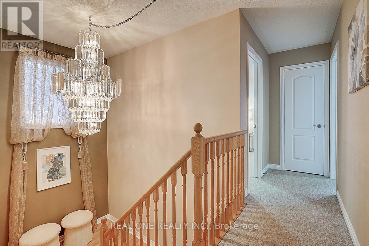 94 Barnwood Drive, Richmond Hill, Ontario  L4E 5A2 - Photo 20 - N12500270