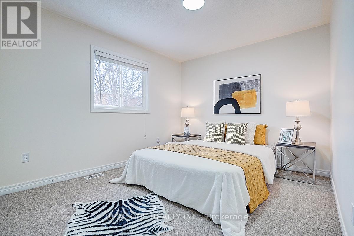 94 Barnwood Drive, Richmond Hill, Ontario  L4E 5A2 - Photo 26 - N12500270