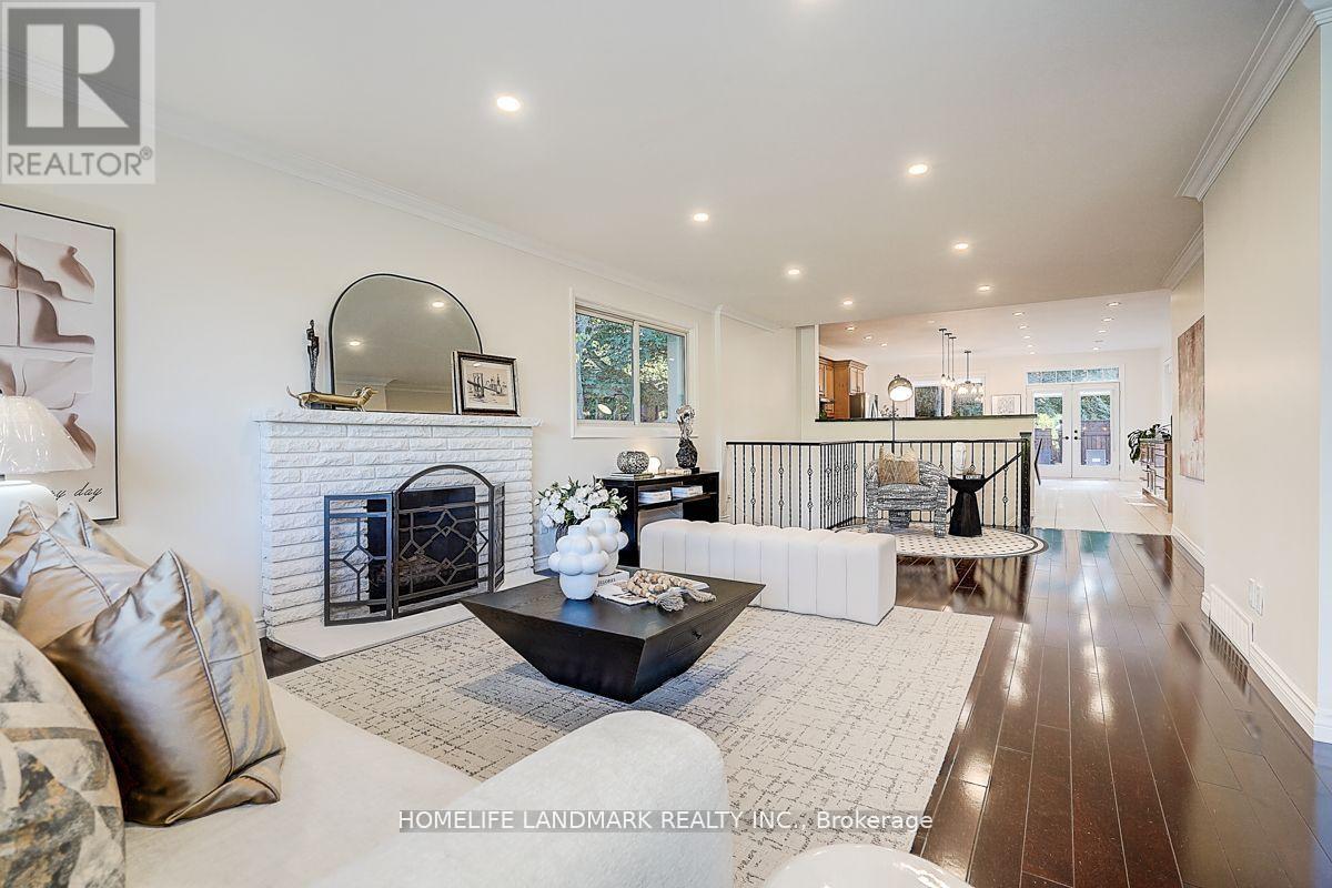 12 Paramount Road, Markham, Ontario  L3P 2V7 - Photo 10 - N12500284