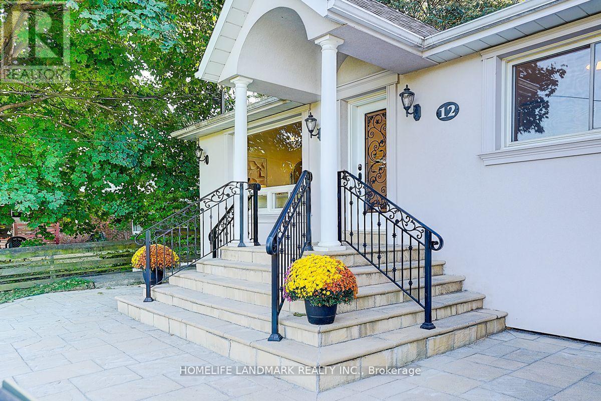 12 Paramount Road, Markham, Ontario  L3P 2V7 - Photo 2 - N12500284