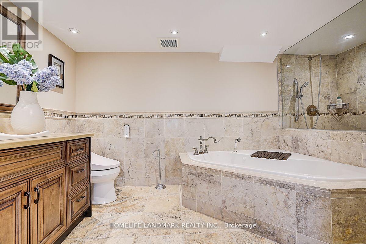 12 Paramount Road, Markham, Ontario  L3P 2V7 - Photo 37 - N12500284