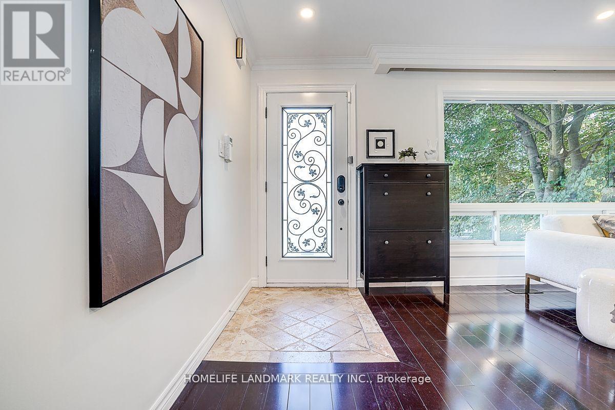 12 Paramount Road, Markham, Ontario  L3P 2V7 - Photo 6 - N12500284