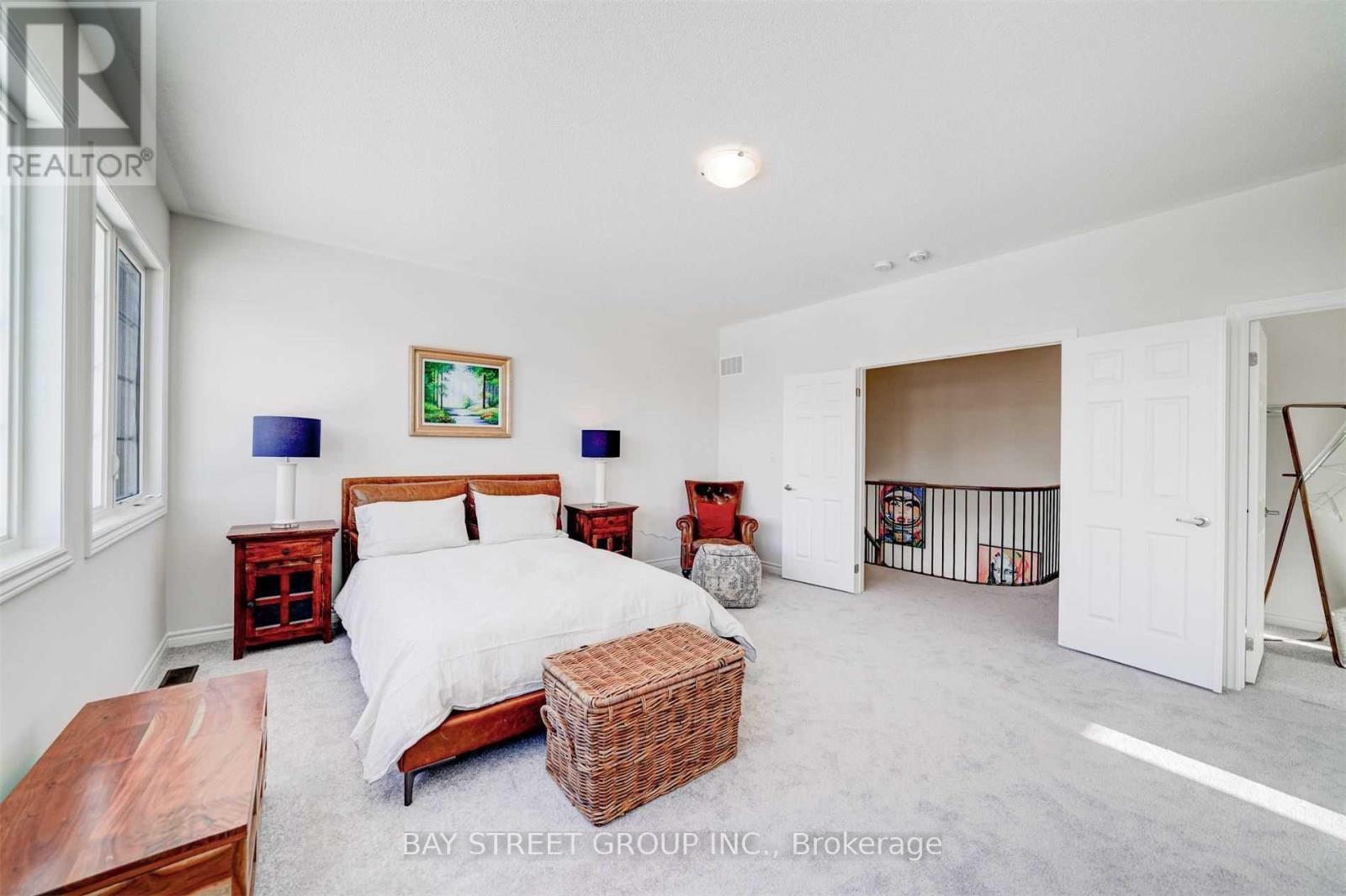 2 Valleo Street N, Georgina, Ontario  L4P 0J9 - Photo 27 - N12500290