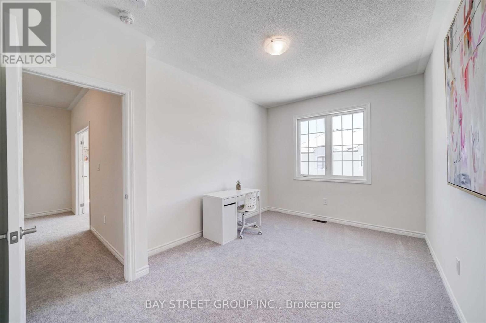 2 Valleo Street N, Georgina, Ontario  L4P 0J9 - Photo 31 - N12500290